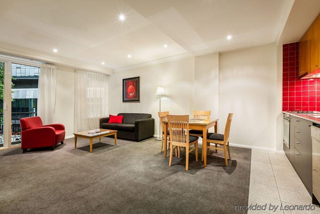 South Yarra Central Apartment Hotel Мельбурн Экстерьер фото